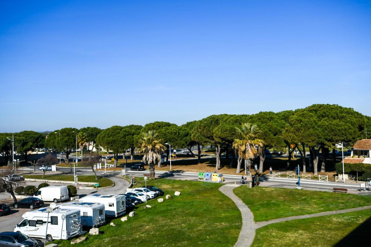 Appartamento Le Chateau Leenhardt Le Grau-du-Roi Esterno foto